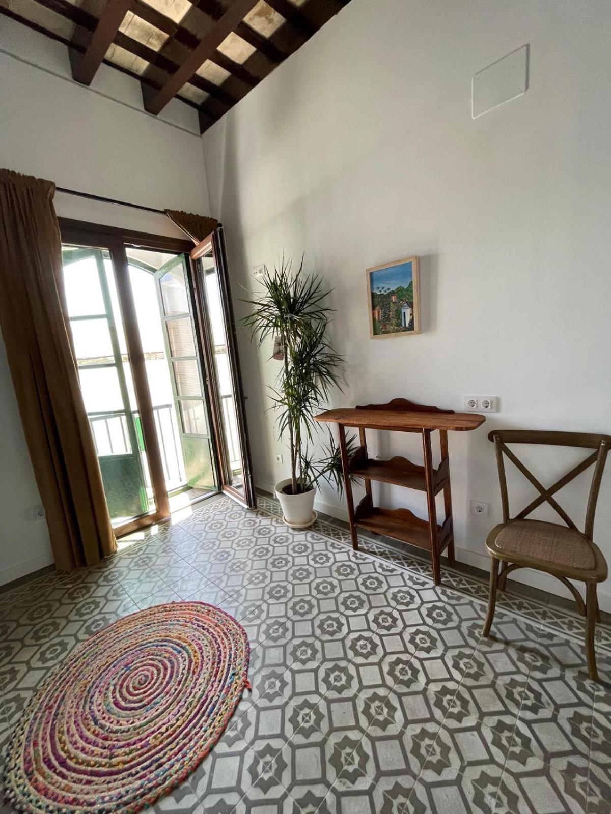 Dona Lola Rooms Кониль-де-ла-Фронтера Экстерьер фото