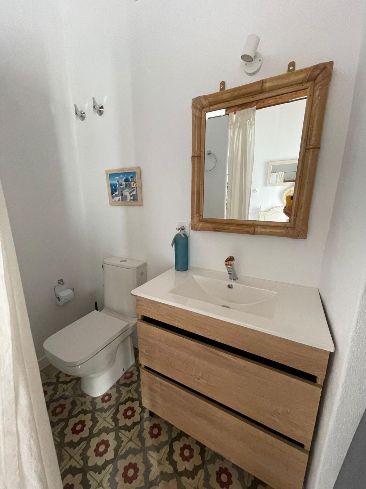 Dona Lola Rooms Кониль-де-ла-Фронтера Экстерьер фото